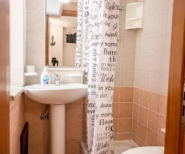 בית הארחה Estate 3*